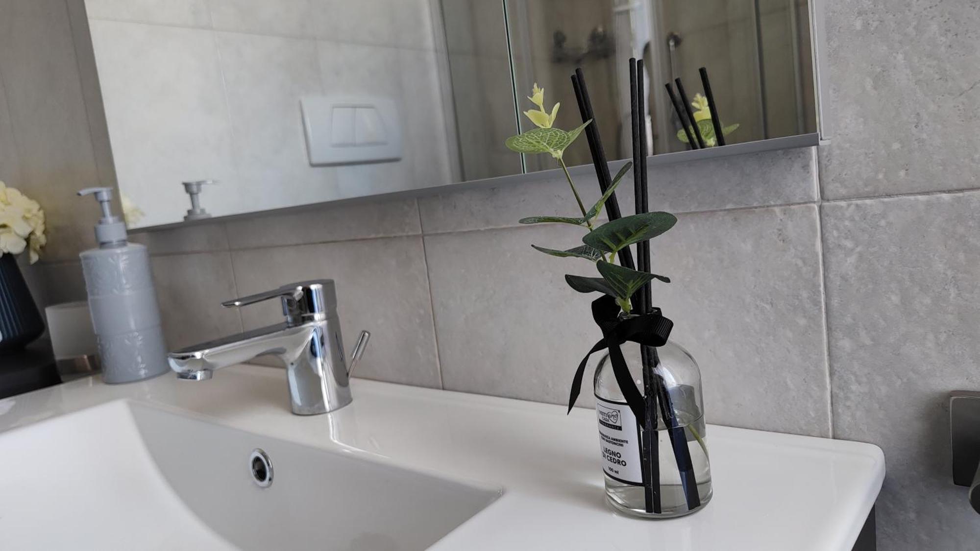 Fd Apartments - Zoe Prestigioso Appartamento Vicino Alla Stazione E Al Centro Monopoli Eksteriør billede